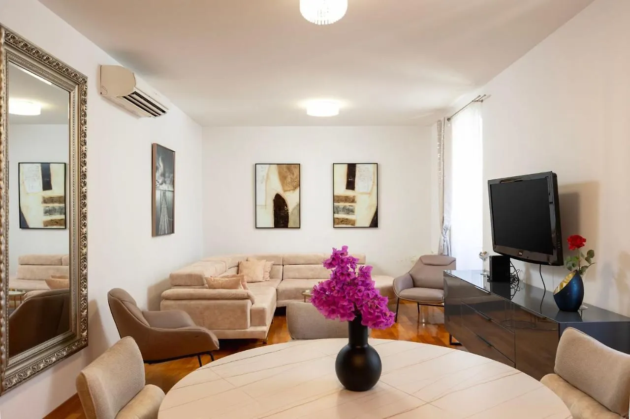 Apartman Klara Bacvice スプリト